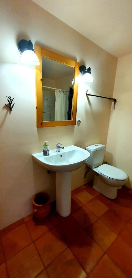 Traditional Hillside Cottage Gythio Bagian luar foto